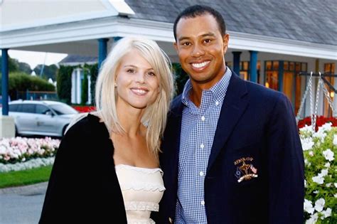 Tiger Woods – Elin Nordegren (đã ly dị năm 2010). Trước khi chia tay ...