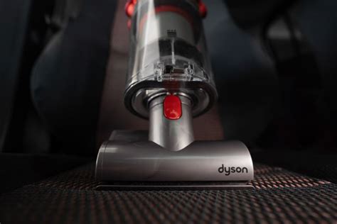 5 Benefits of Using a Dyson Vacuum Cleaner Explained | Vacuum Specialists