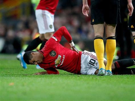 Injury blow for Manchester United and England striker Marcus Rashford ...