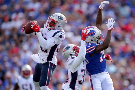 New England Patriots: Defense carries load in win vs. Buffalo