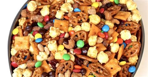 Popcorn Pretzel Snack Mix Recipes | Yummly