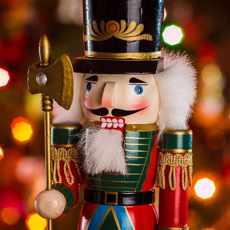 13 Vintage Christmas Decorations We Love for the Holidays