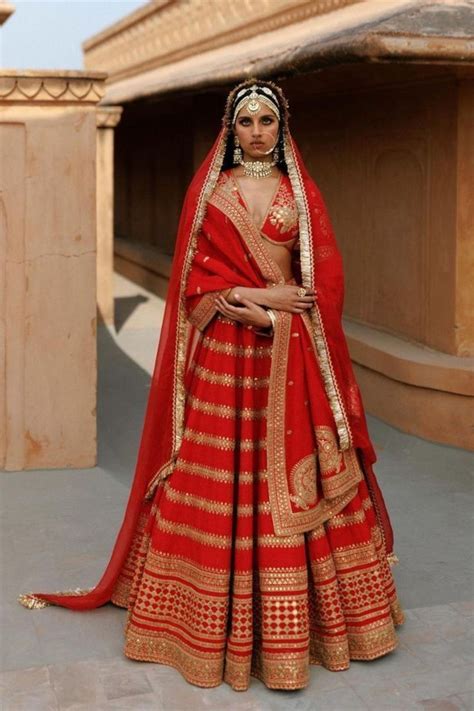 Sabyasachis 2022 Bridal Collection Pictures : Including Katrina's Lehenga | Bridal lehenga ...