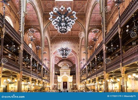 Hungarian grand synagogue editorial stock image. Image of famous ...