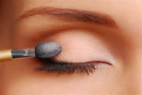 Fast Maza: Prepare Your Baggy Eyes for Makeup