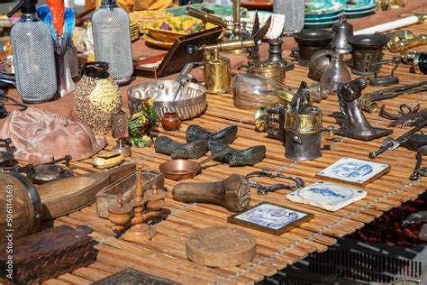 Marché aux puces. Stock Photo | Adobe Stock