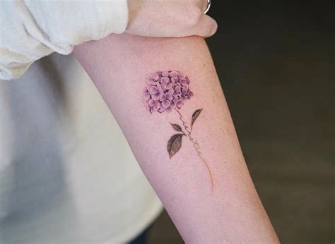 MICRO-REALISTIC HYDRANGEA FLOWER TATTOO