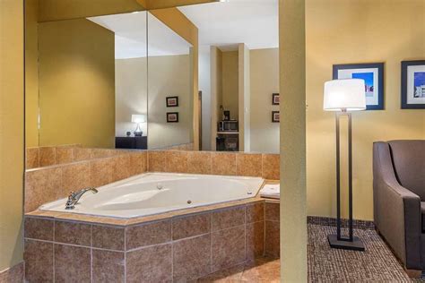 BEST Hotels with Jacuzzi in Room in Montgomery ️ 2024