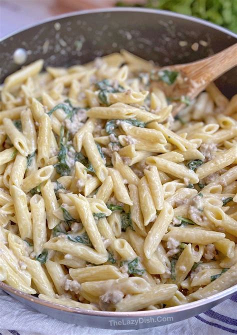 20 Minute Creamy Garlic & Sausage Pasta | Recipe | Easy pasta dinner, Pasta dinner recipes, Easy ...