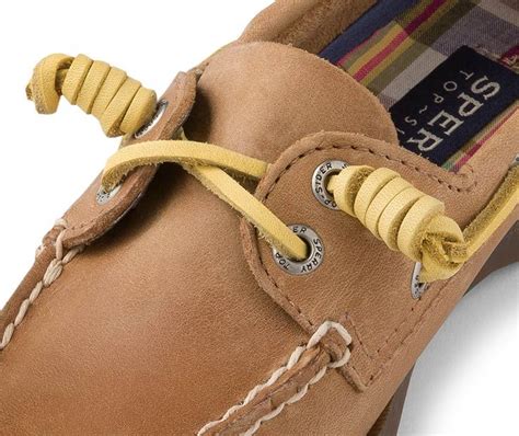 How To Tie Boat Shoes Laces Hidden : White Leather Boat Shoe Laces ...