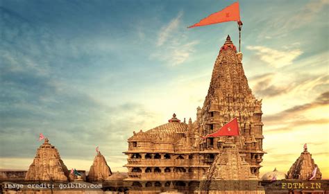 Dwarkadhish Temple, Gujarat: Know The Religious Belief and Significance - Festivals Date Time