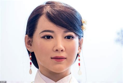 Meet The Chinese Robot Goddess Who Can Be Mistaken For A Human Being ...