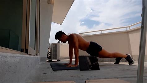 100 Burpees challenge - YouTube