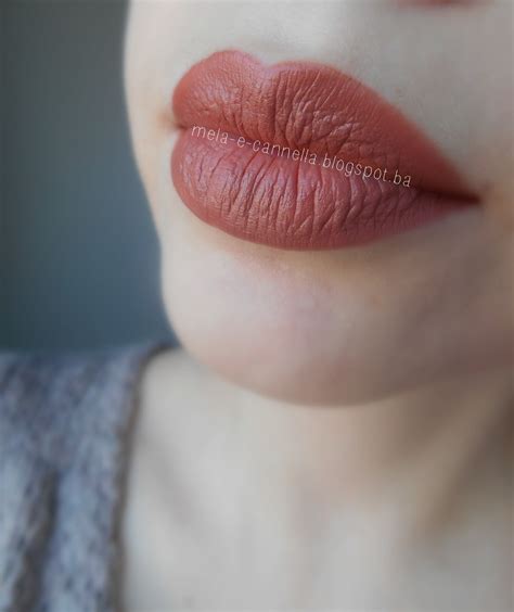 mela-e-cannella: Avon True Color Matte Lipstick - Marvelous Mocha