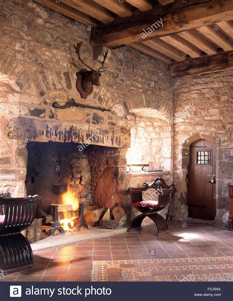 Medieval home decor, Fireplace, Medieval houses