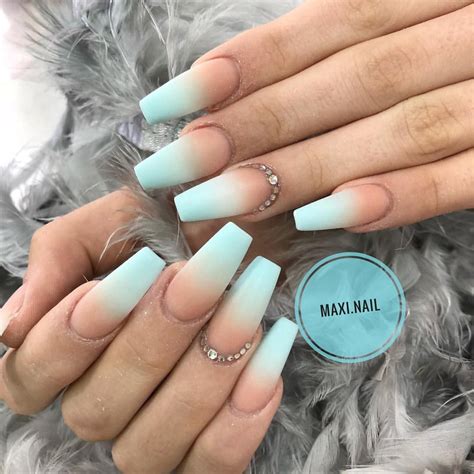 Light Grey And White Ombre Nails at shellylhall blog