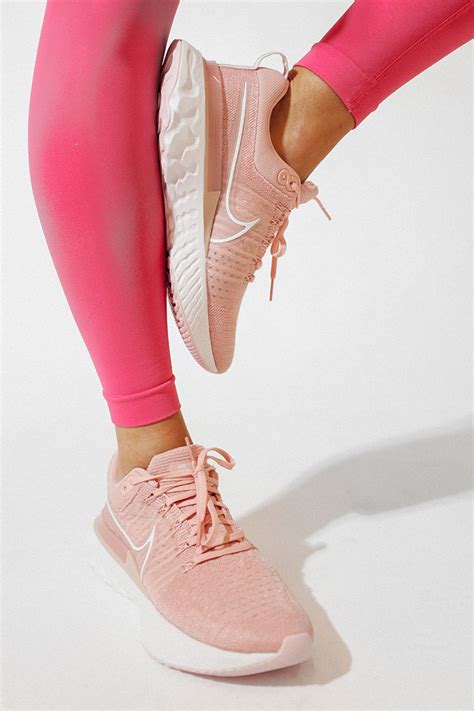 Nike React Infinity Run Flyknit 2 Pink Glaze/White-Pink Foam | Stylerunner