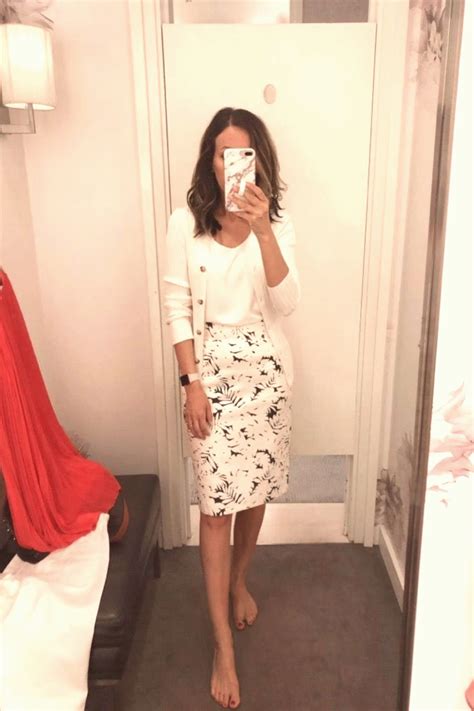 Fitting Room Snapshots | Professional outfits, Work outfits women, Fashion