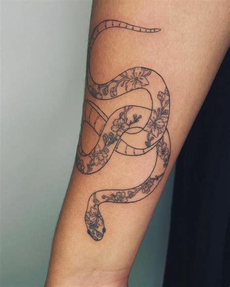 85 Snake Tattoos That May Have You Wrapping Around The Idea | Bored Panda