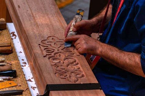 Best Woods for Relief Carving: 11 Good Options – MellowPine