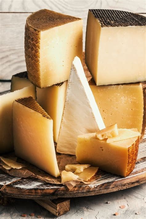 10 Finest Pecorino Cheese Substitutes That Won't Disappoint