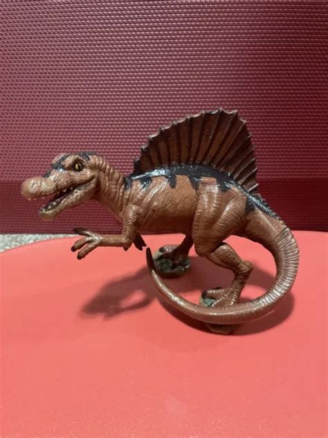 VINTAGE UNIVERSAL STUDIOS 2001 Jurassic Park 3 Spinosaurus Toy Rare $15.00 - PicClick