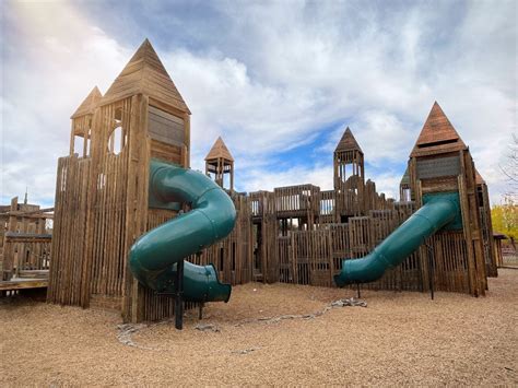 8 Jenis Outdoor Playground Yang Perlu Kamu Ketahui - Outdoor