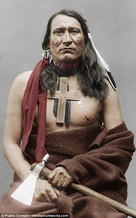 Fascinating photographs show fierce Cheyenne Indians who killed Custer ...