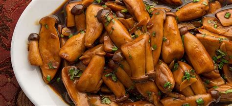 Chinese Braised Mushrooms Recipe - How to Braise Mushrooms in 2020 | Mushroom recipes, Stuffed ...