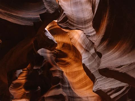 Upper Vs Lower Antelope Canyon: Pros & Cons Of Each