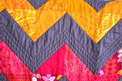 Purple Panda Quilts: Zig-Zag Quilt: A Wordless Post