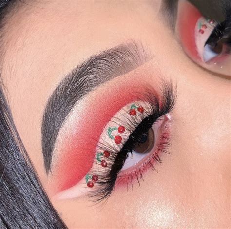 Cherry eye look ! 🍒 | Red eyeshadow, Makeup looks, Makeup
