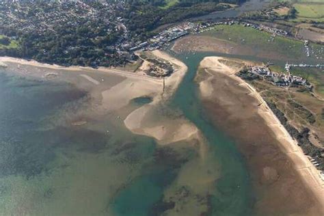 Bembridge Harbour Beach - isleofwight.com