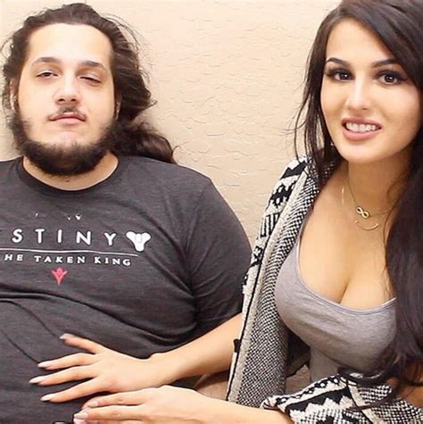 Who Is Evan Sausage? Know About SSSniperwolf’s Boyfriend IG Handle! - Internewscast