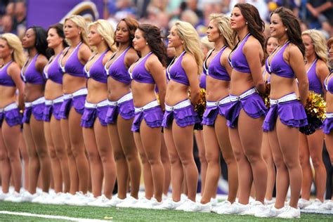 Ravens Cheerleaders Selection: 'Making The Cut' - Baltimore Beatdown