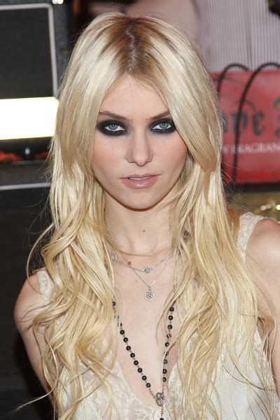 Taylor Momsen Loses Her Modeling Contract | StyleCaster