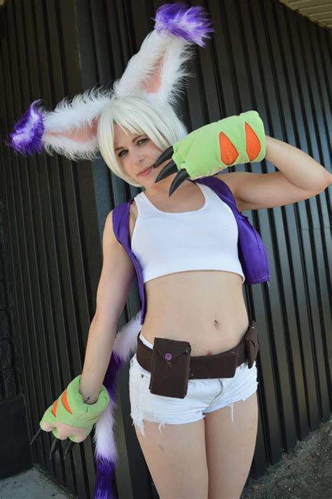 Gatomon from Digimon Cosplay