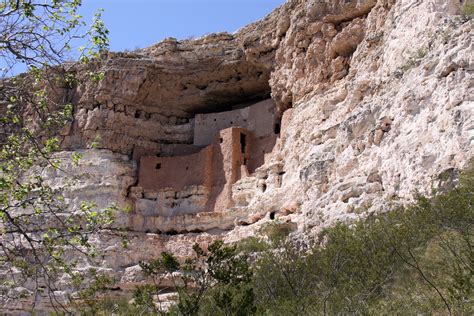 File:Montezumas castle arizona.jpg - Wikimedia Commons