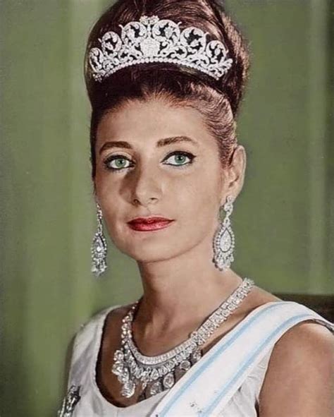 Princess Shahnaz Pahlavi | Bambole di uncinetto