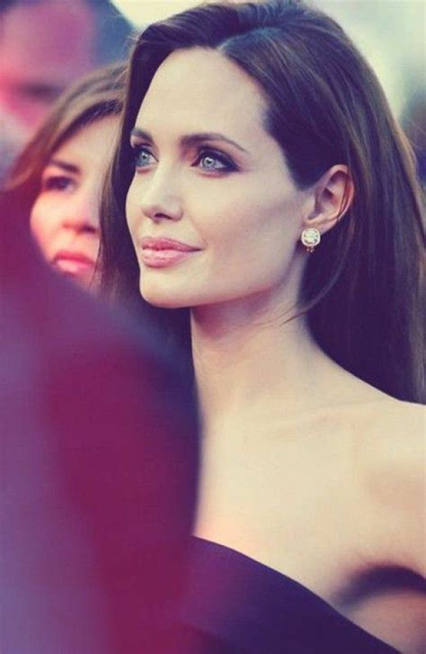 Angelina Jolie - Kinder und Familienleben machen sie glücklich ...