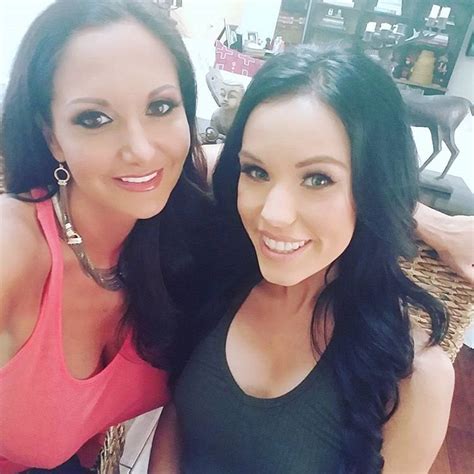 Ava Addams behind the scenes with Megan Rain : r/ModelsGoneMild