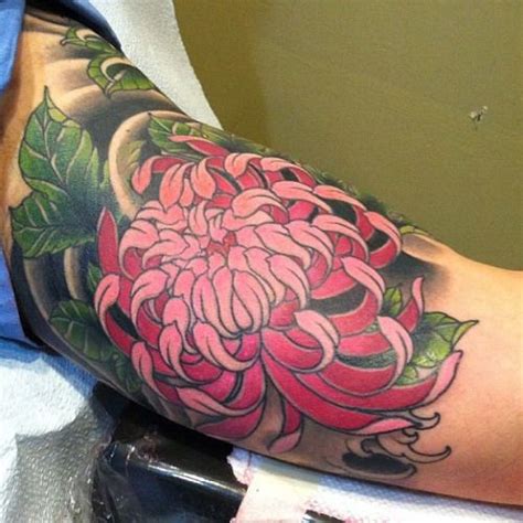 Resultado de imagen para flores japonesas tattoo | Chrysanthemum tattoo, Sleeve tattoos ...