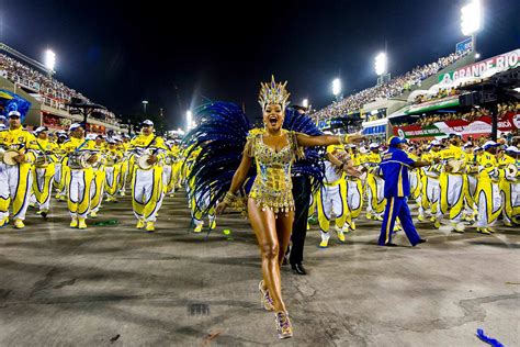 Rio De Janeiro Carnival's Samba Finale Provides Spectacular Close To 2014 Fiesta (PHOTOS) | HuffPost