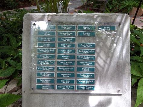 Names of the cats in the cat cemetery - Picture of The Ernest Hemingway Home and Museum, Key ...