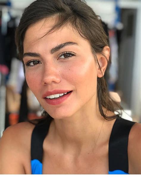 Demet Özdemir📸 #demetözdemir @1demetozdemir #erkencikuş | Famosos, Candem, Actrices