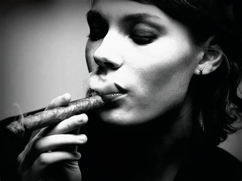 Female Cigar Smokers | Cigar Journal