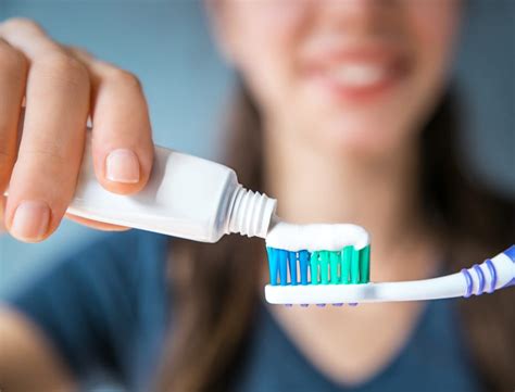 Why Should I Use Xylitol in My Toothpaste? - Health Food Radar