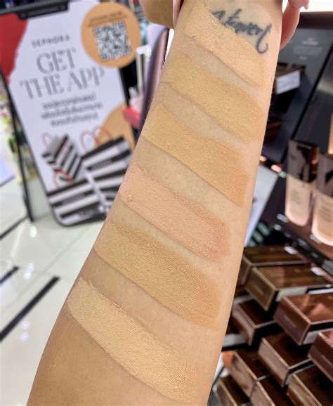 Hourglass VANISH™ SEAMLESS FINISH FOUNDATION STICK Review and Swatches ...