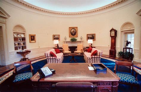 White House Oval Office Floor Plan