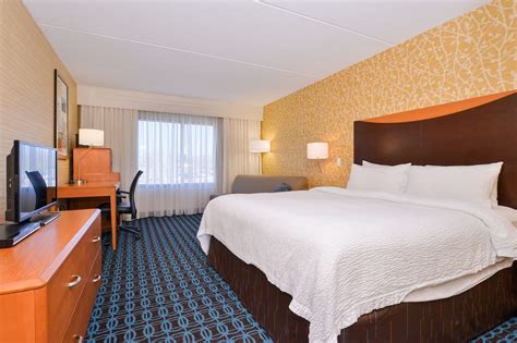 10 Best Hotels Near Rochester Airport - Updated 2024 | Trip101